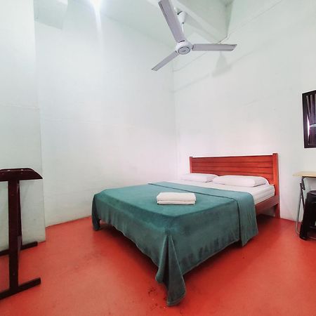 The Jesselton Cabin Sdn Bhd Kota Kinabalu Ngoại thất bức ảnh