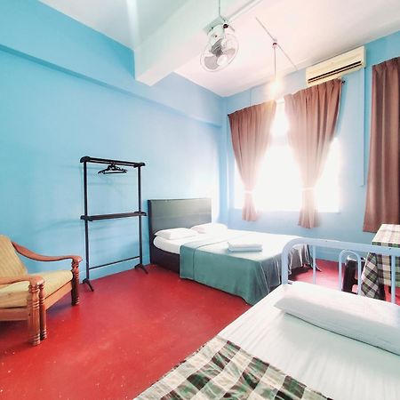 The Jesselton Cabin Sdn Bhd Kota Kinabalu Ngoại thất bức ảnh