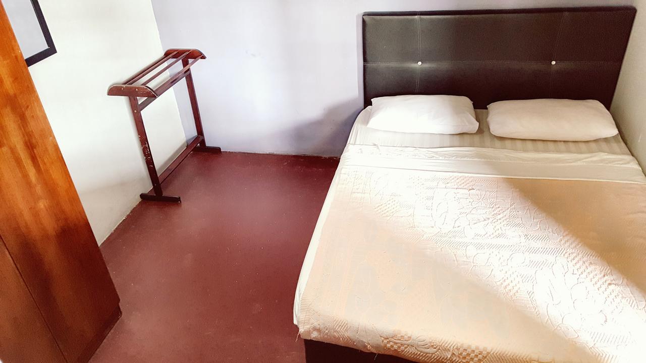 The Jesselton Cabin Sdn Bhd Kota Kinabalu Ngoại thất bức ảnh
