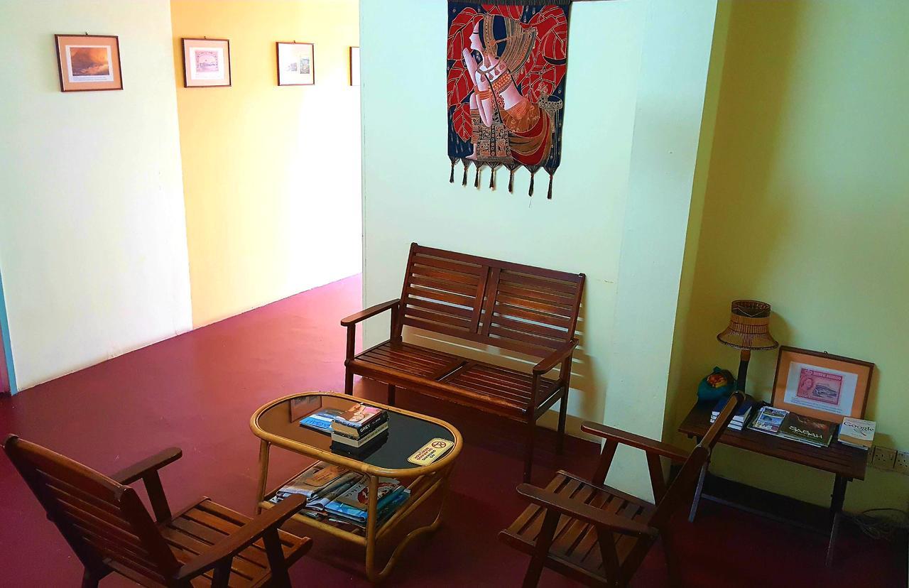 The Jesselton Cabin Sdn Bhd Kota Kinabalu Ngoại thất bức ảnh
