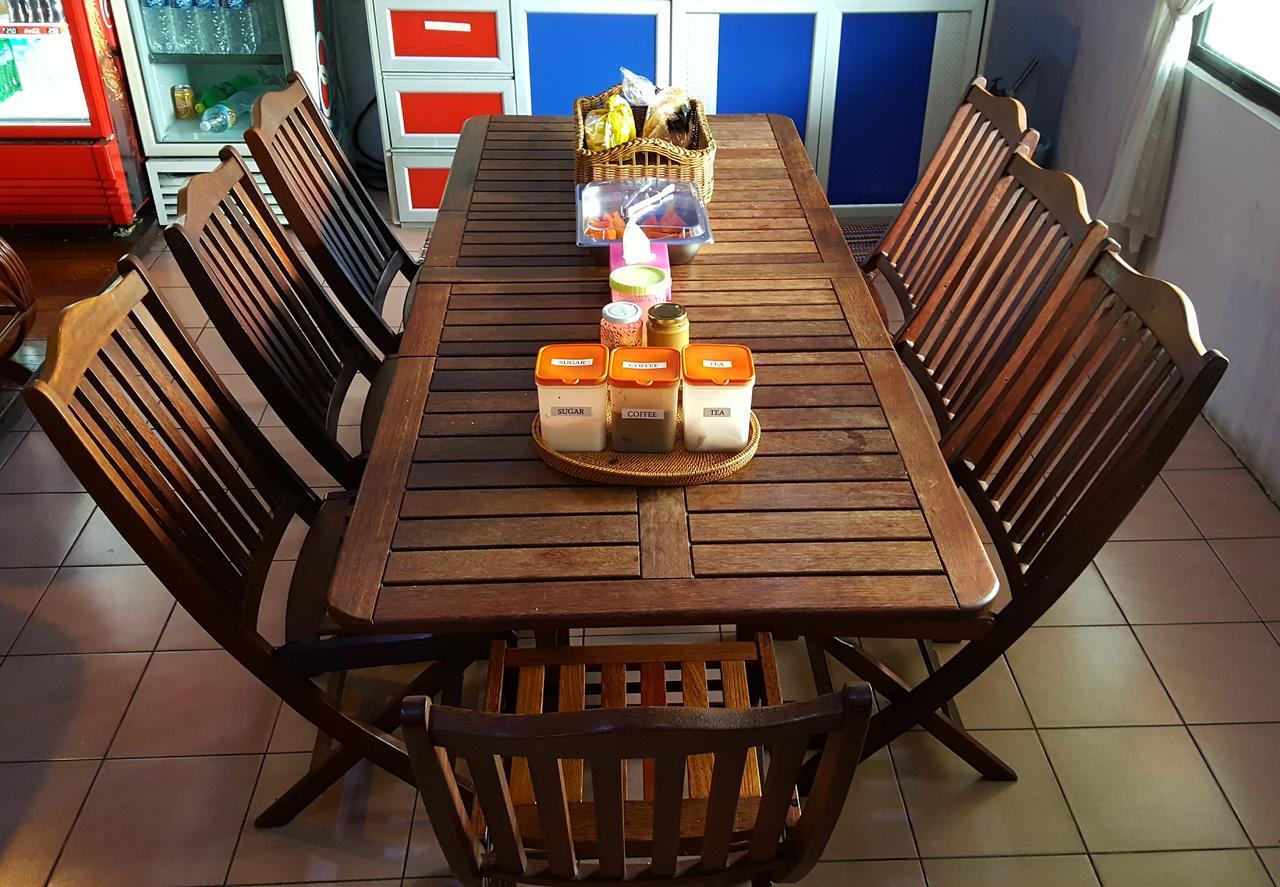 The Jesselton Cabin Sdn Bhd Kota Kinabalu Ngoại thất bức ảnh
