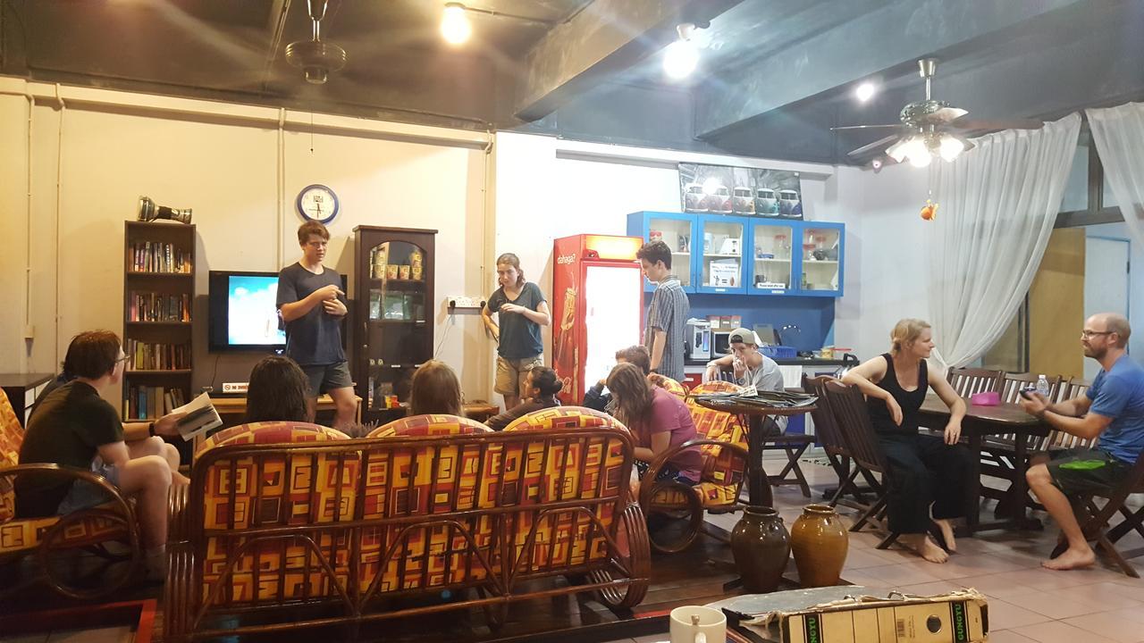 The Jesselton Cabin Sdn Bhd Kota Kinabalu Ngoại thất bức ảnh
