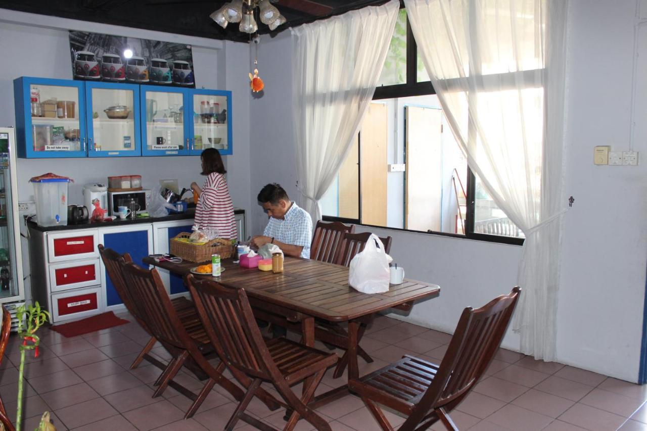 The Jesselton Cabin Sdn Bhd Kota Kinabalu Ngoại thất bức ảnh